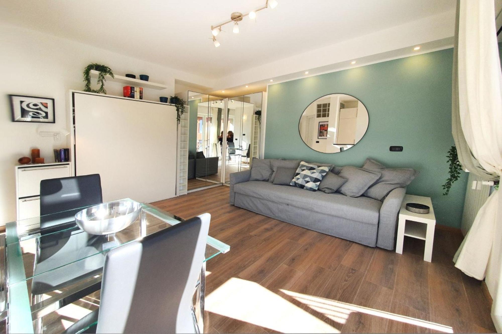 Smart - 1min From The Subway *