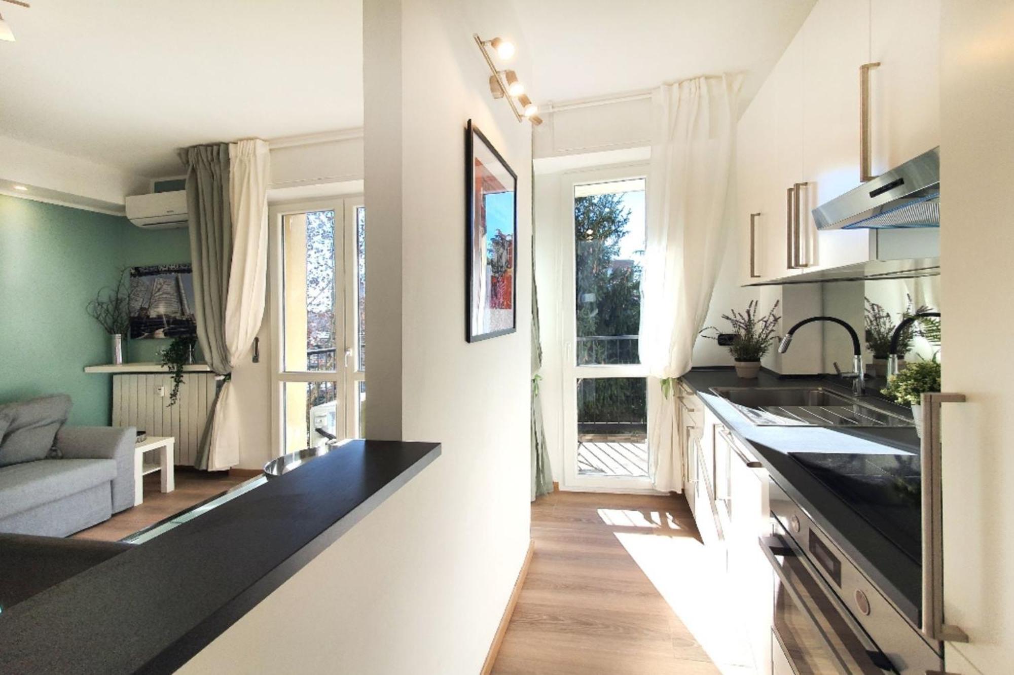 Appartement Smart - 1min From The Subway Milan